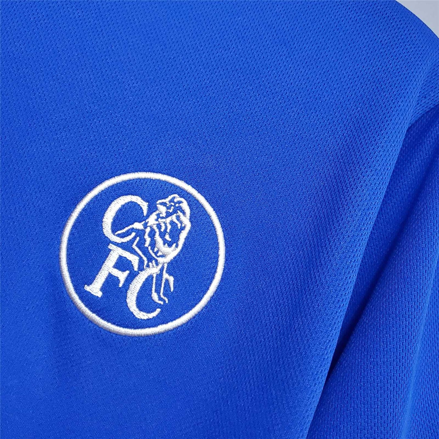 Chelsea 03-05 Home Retro Shirt crest