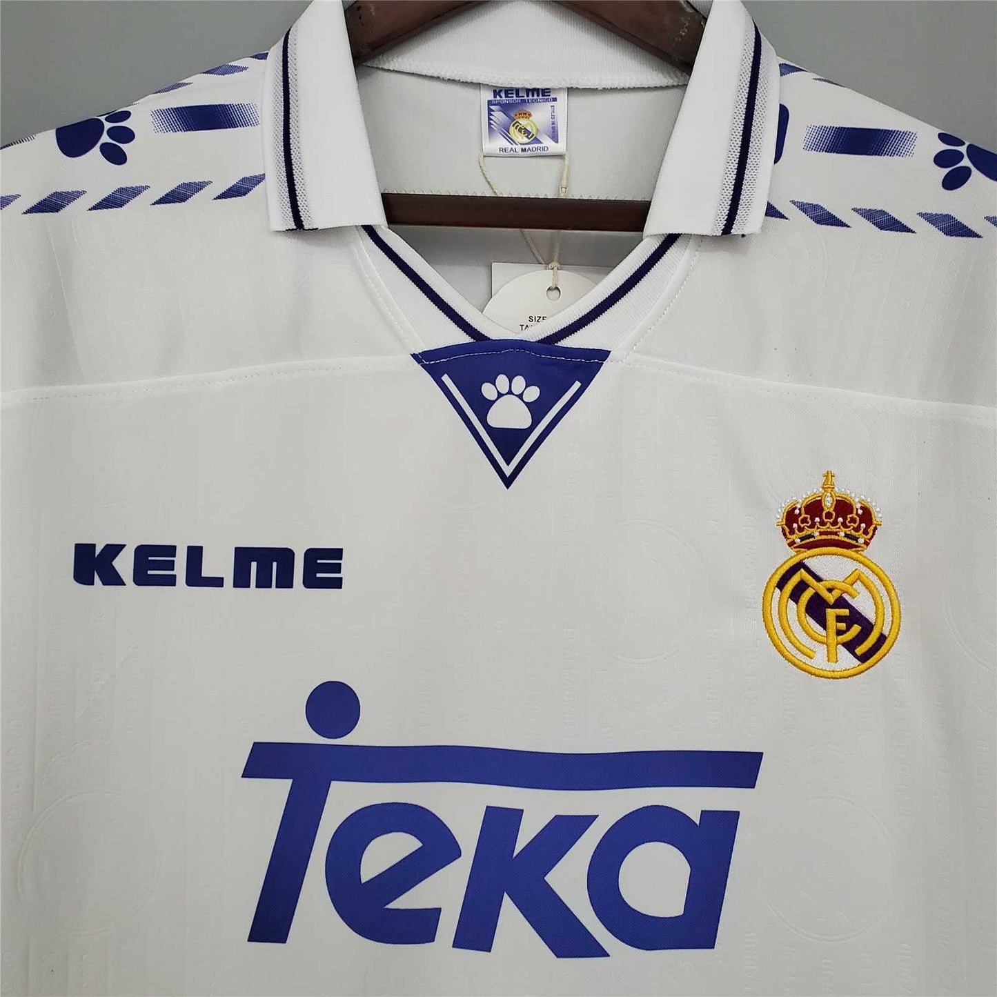 Real Madrid 96-97 Home Retro Shirt sponsor