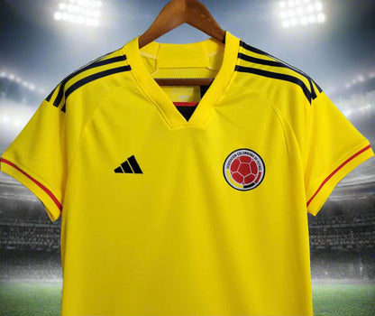 Colombia 22-24 Home Shirt collar