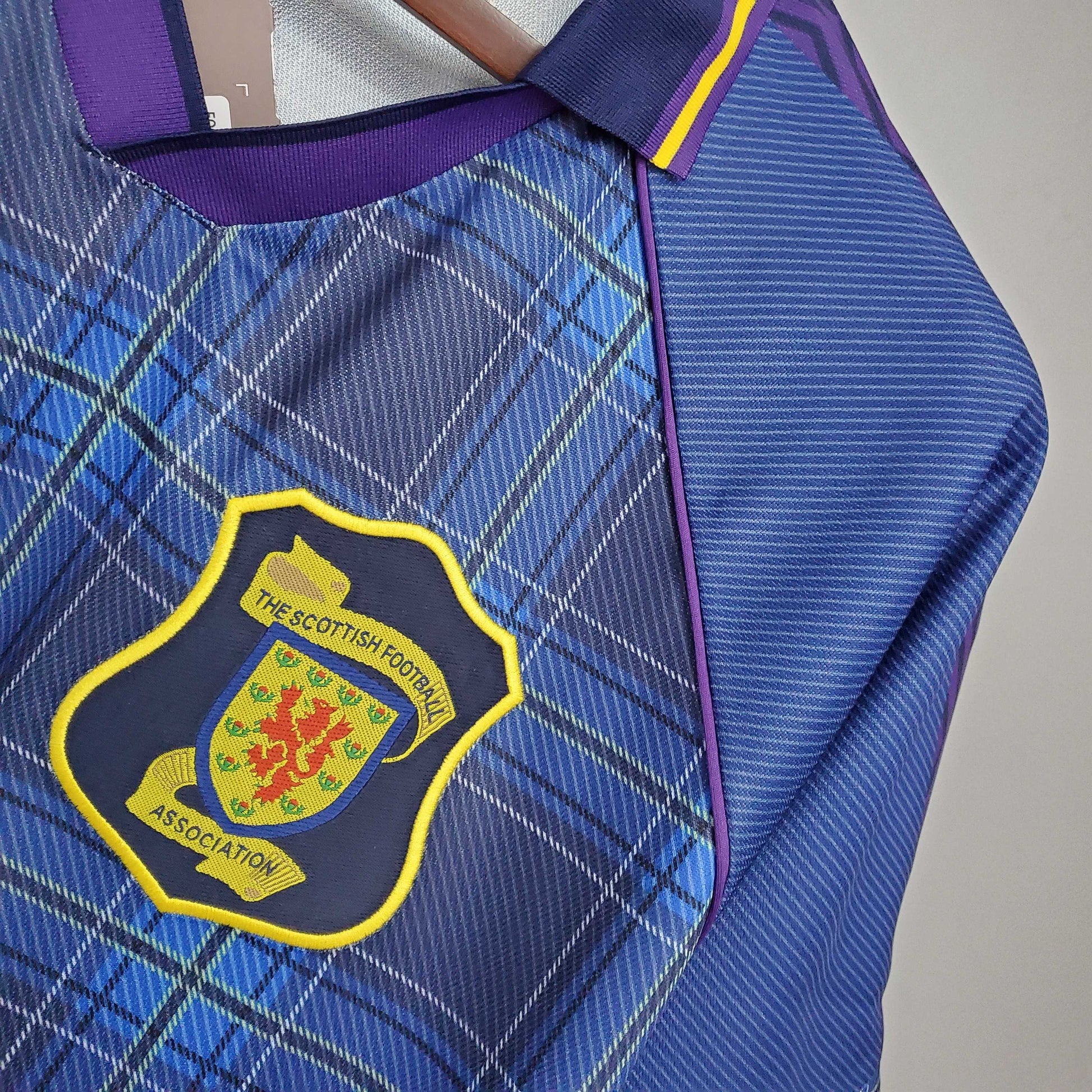 Scotland 94-96 Home Retro Shirt crest