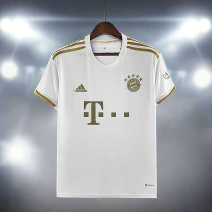 Bayern Munich 22-23 Away Shirt