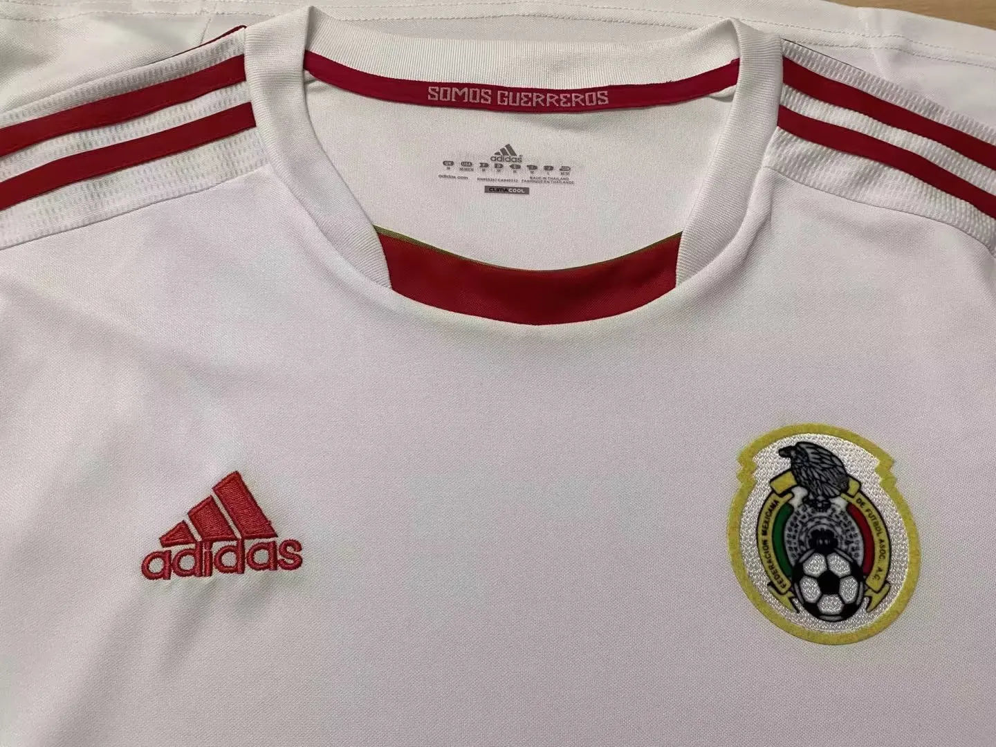 Mexico 13-14 Away Retro Shirt collar