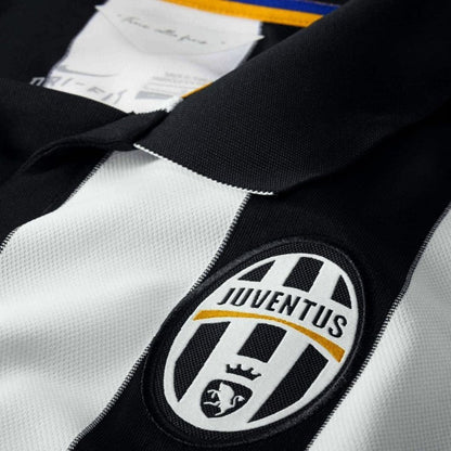 Juventus 14-15 Home Retro Shirt crest