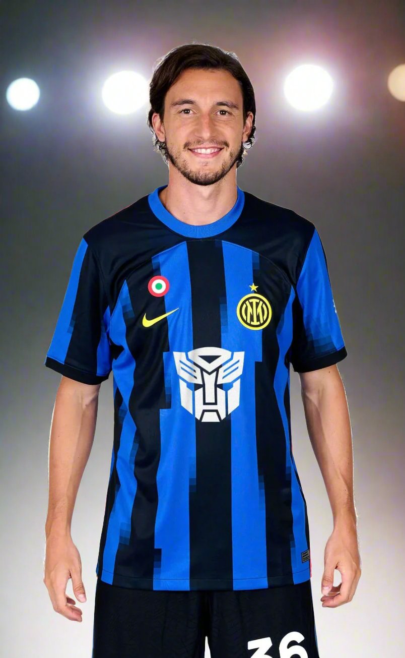 Inter Milan 23-24 Home Shirt 2 model