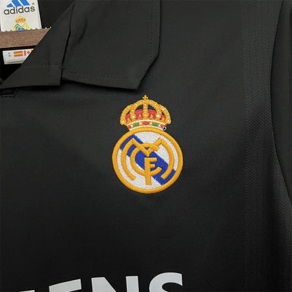 Real Madrid 02-03 Away Retro Shirt badge