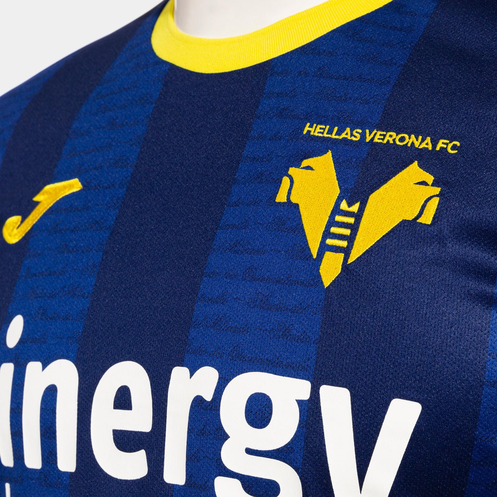 Hellas Verona 23-24 Home Shirt crest