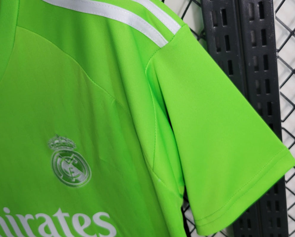 Real Madrid 23-24 Goalkeeper Shirt Green sleeve