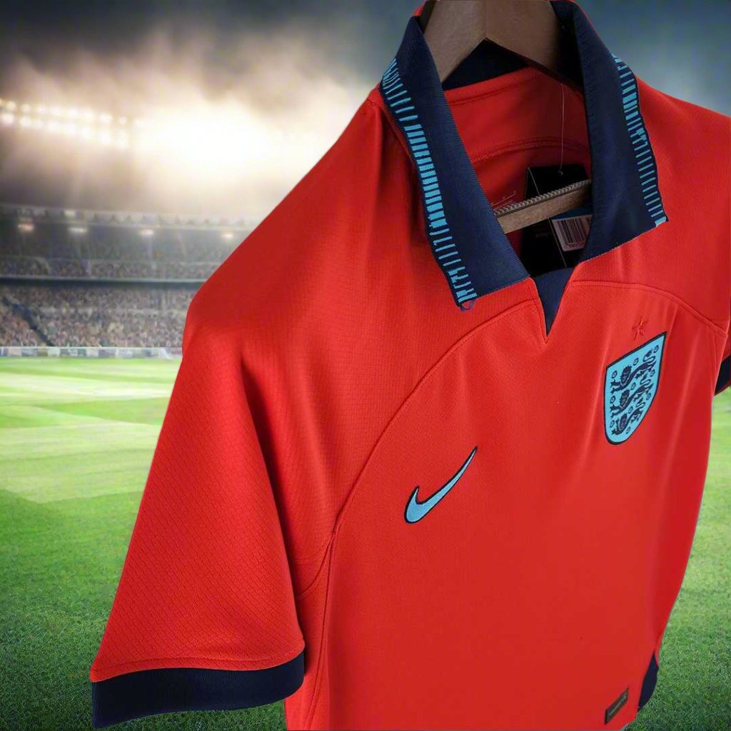 England 22-24 Away Shirt collar