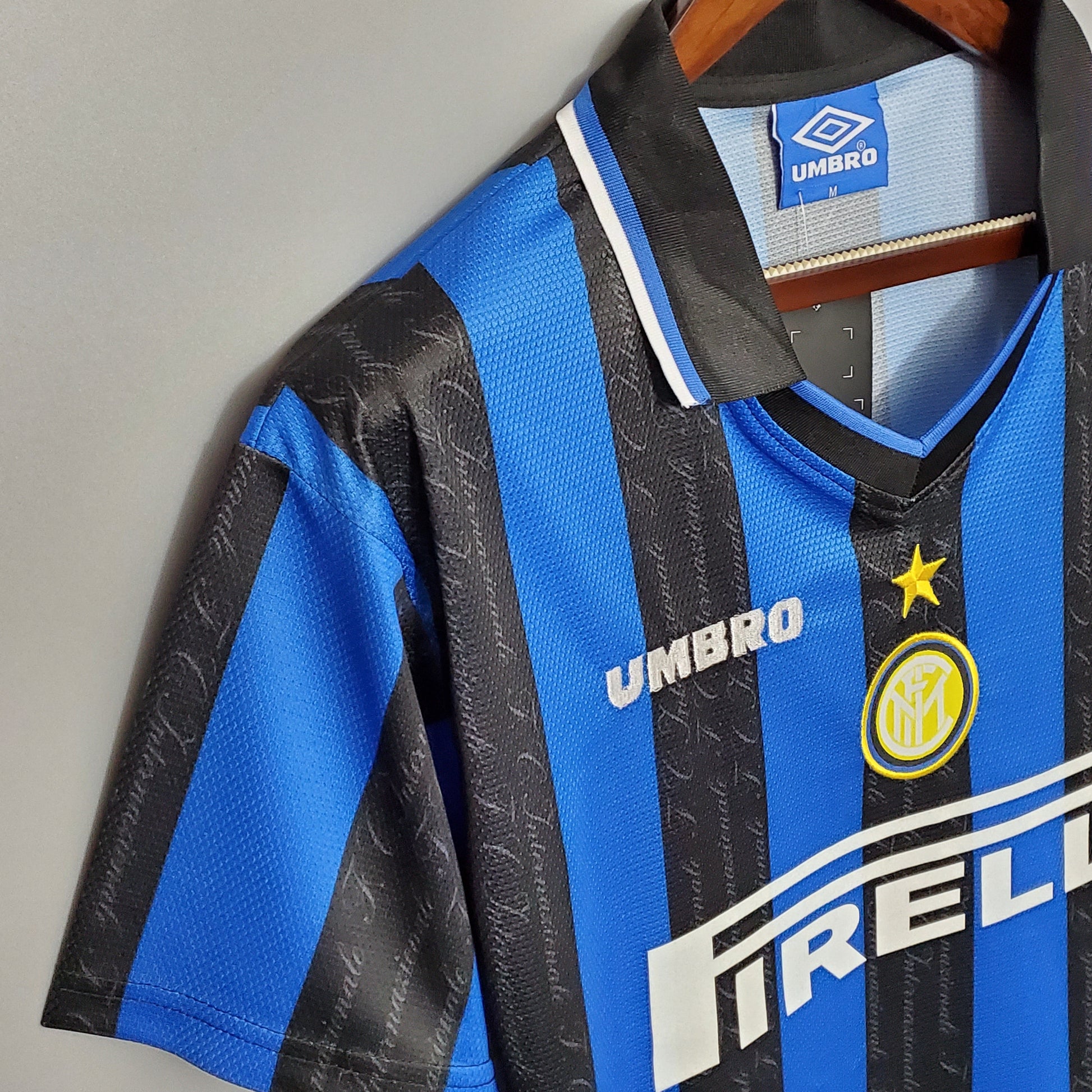 Inter Milan 97-98 Home Retro Shirt ide