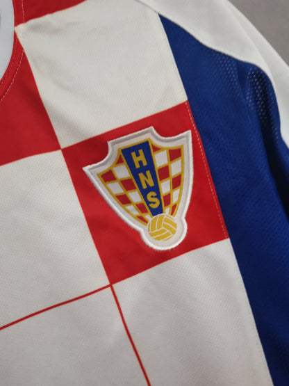 Croatia 02-04 Home Retro Shirt crest