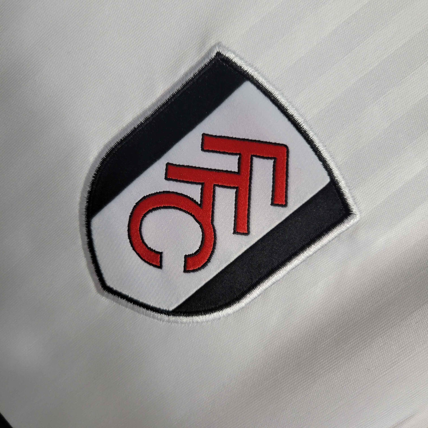 Fulham 23-24 Home Shirt crest