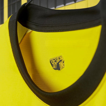 Borussia Dortmund 23-34 Home Shirt collar