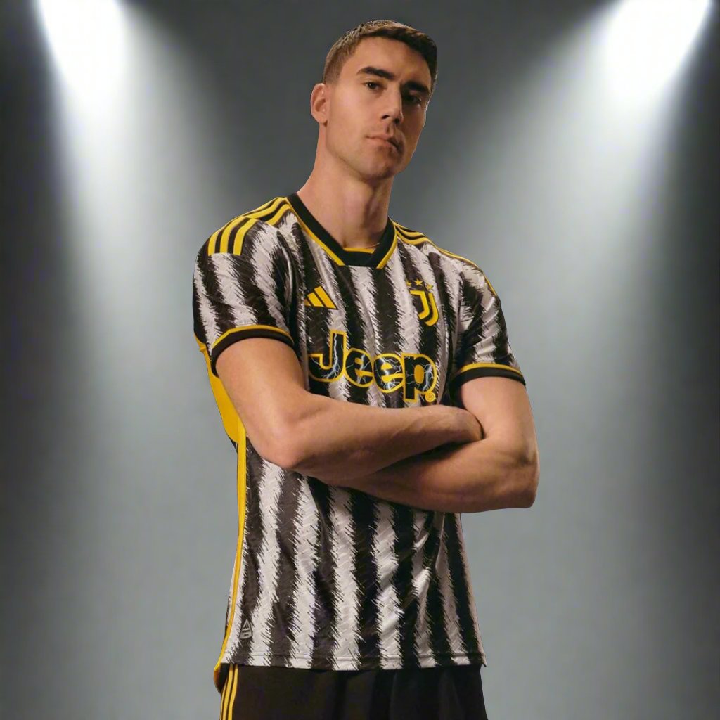 Juventus 23-24 Home Shirt model