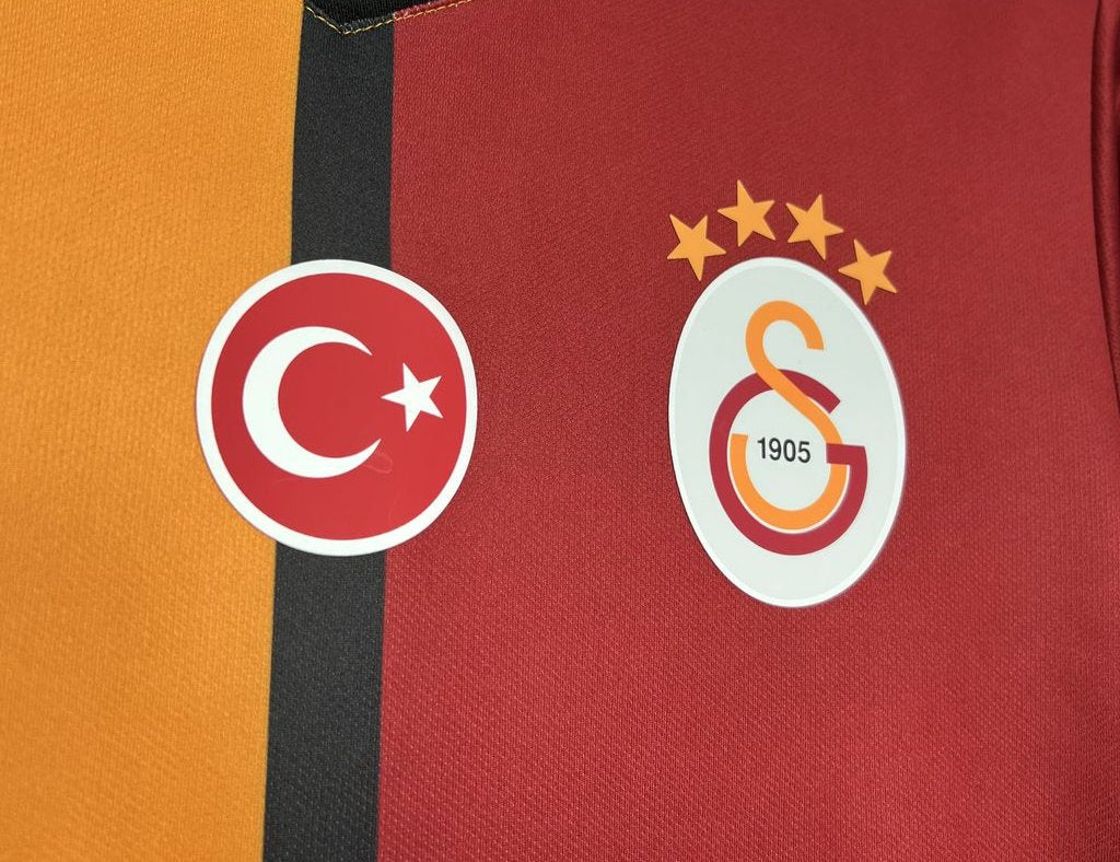 Galatasaray 24-25 Home Shirt crest