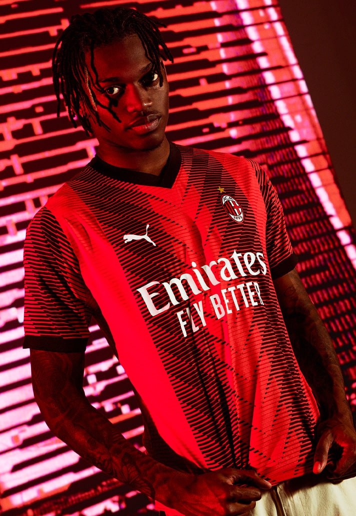 AC Milan 23-24 Home Shirt model