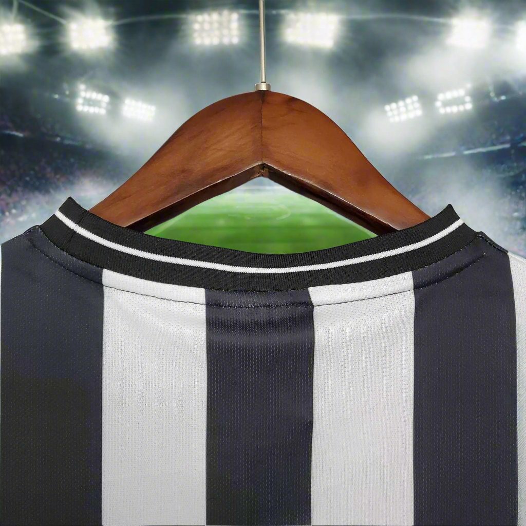 Newcastle United 97-99 Home Shirt neck