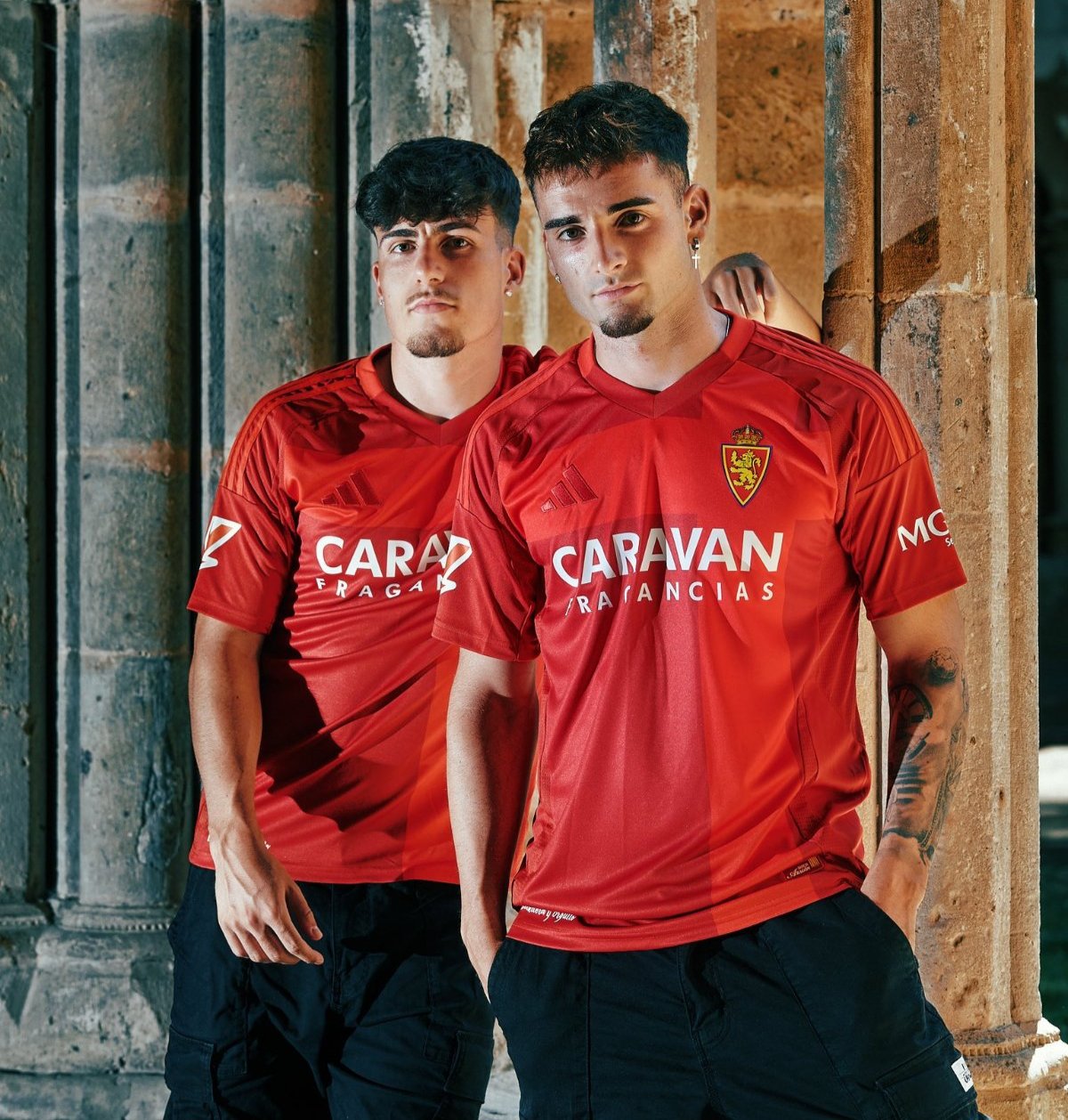 Real Zaragoza 24-25 Away Shirt model