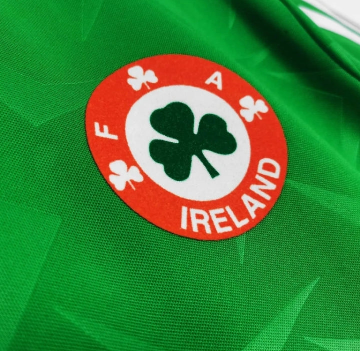 Ireland 90-92 Home Retro Shirt crest