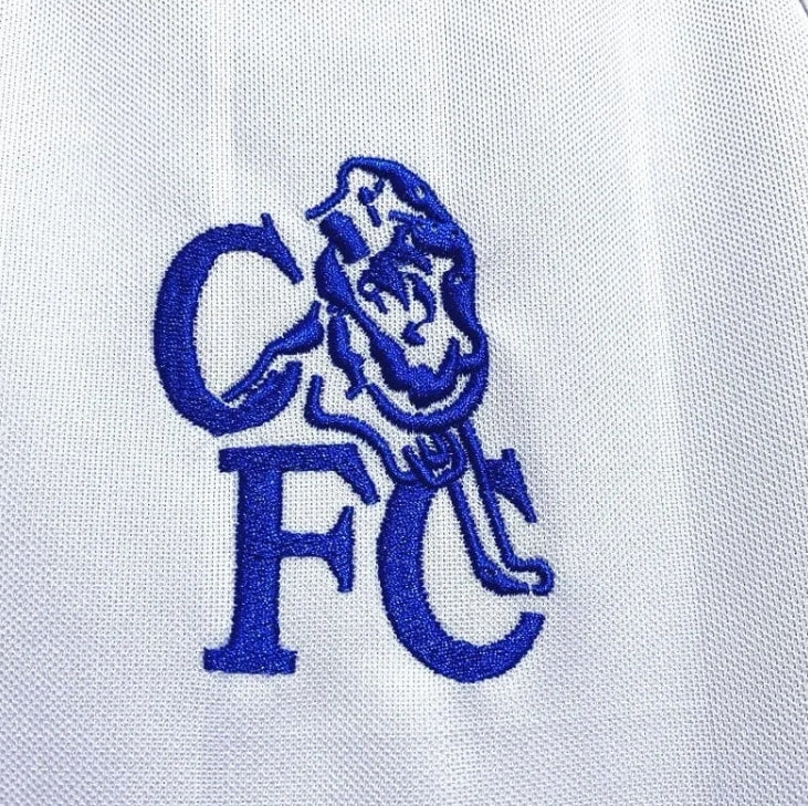 Chelsea 01-02 Away Retro Shirt crest