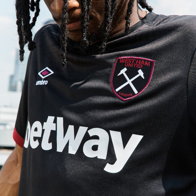 West Ham United 24-25 Away Shirt sponsor