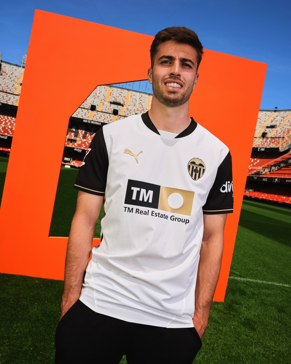 Valencia 24-25 Home Shirt model