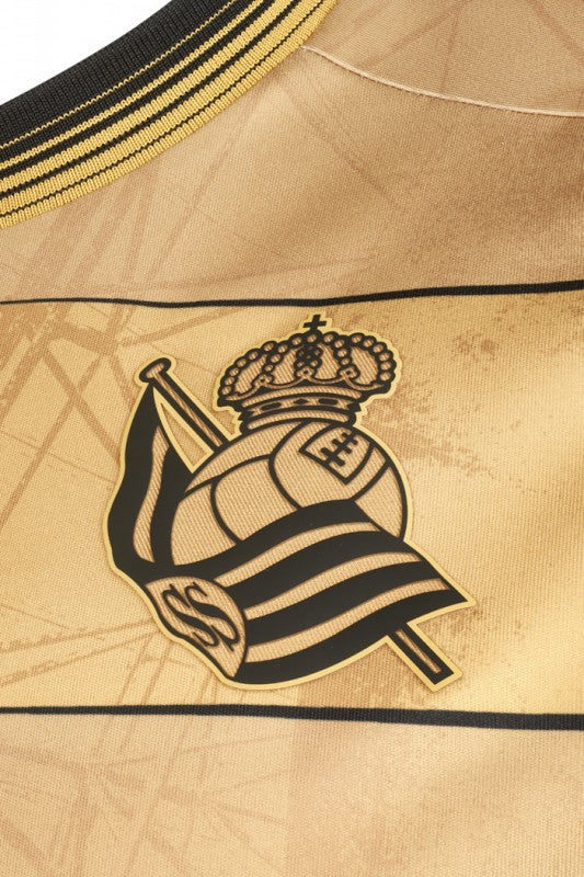 Real Sociedad 24-25 Away Shirt crest