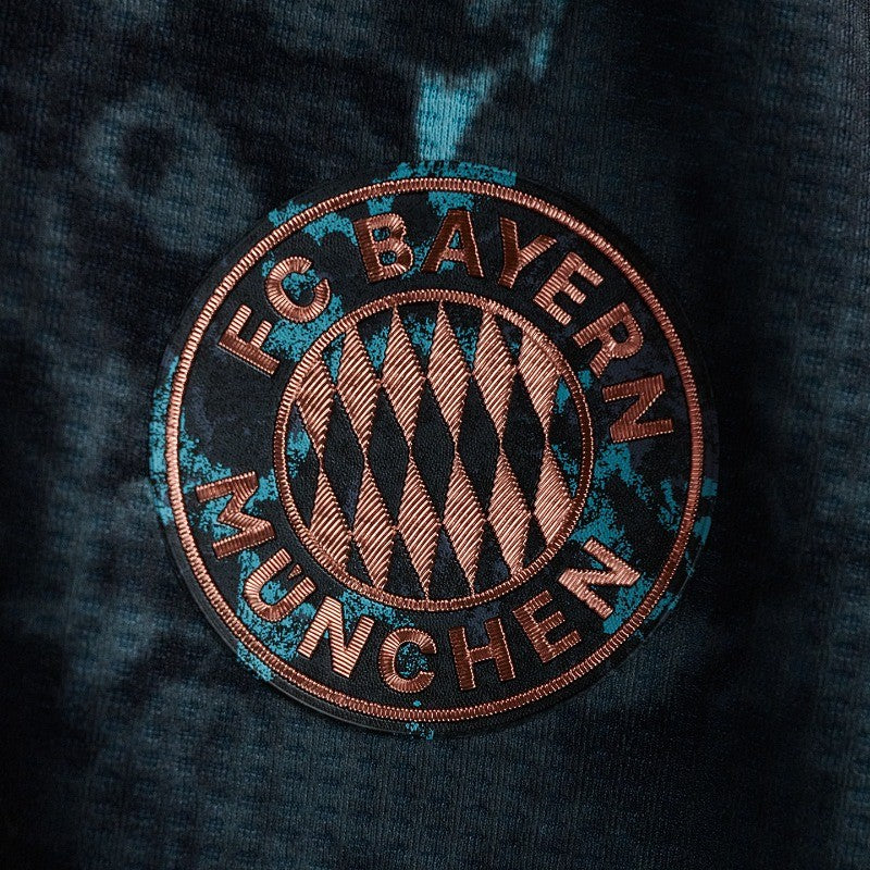 Bayern Munich 24-25 Away Shirt crest