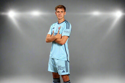 Osasuna 23-24 Away Shirt model