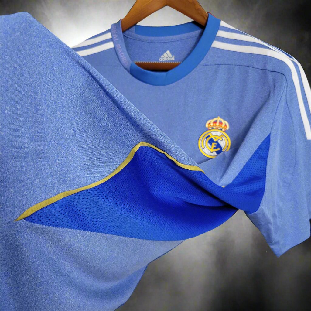 Real Madrid 13-14 Away Retro Shirt side