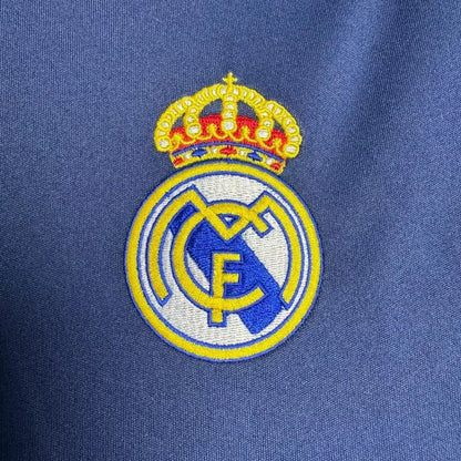 Real Madrid 05-06 Away Retro Shirt badge