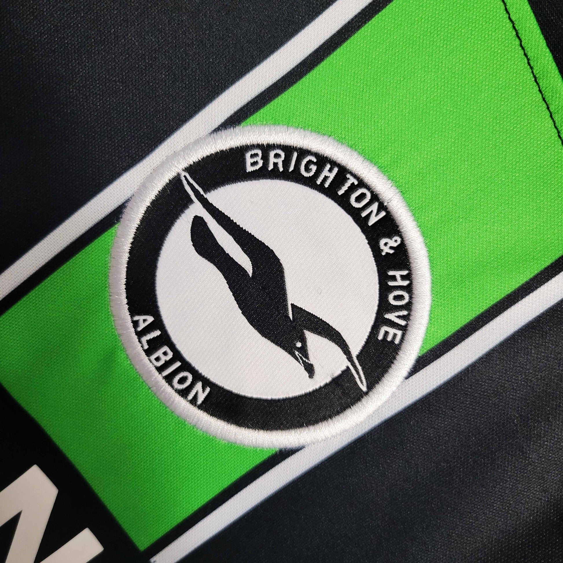 Brighton & Hove Albion 23-24 Away Shirt crest