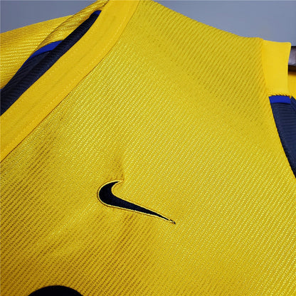 Arsenal 99-01 Away Retro Shirt brand