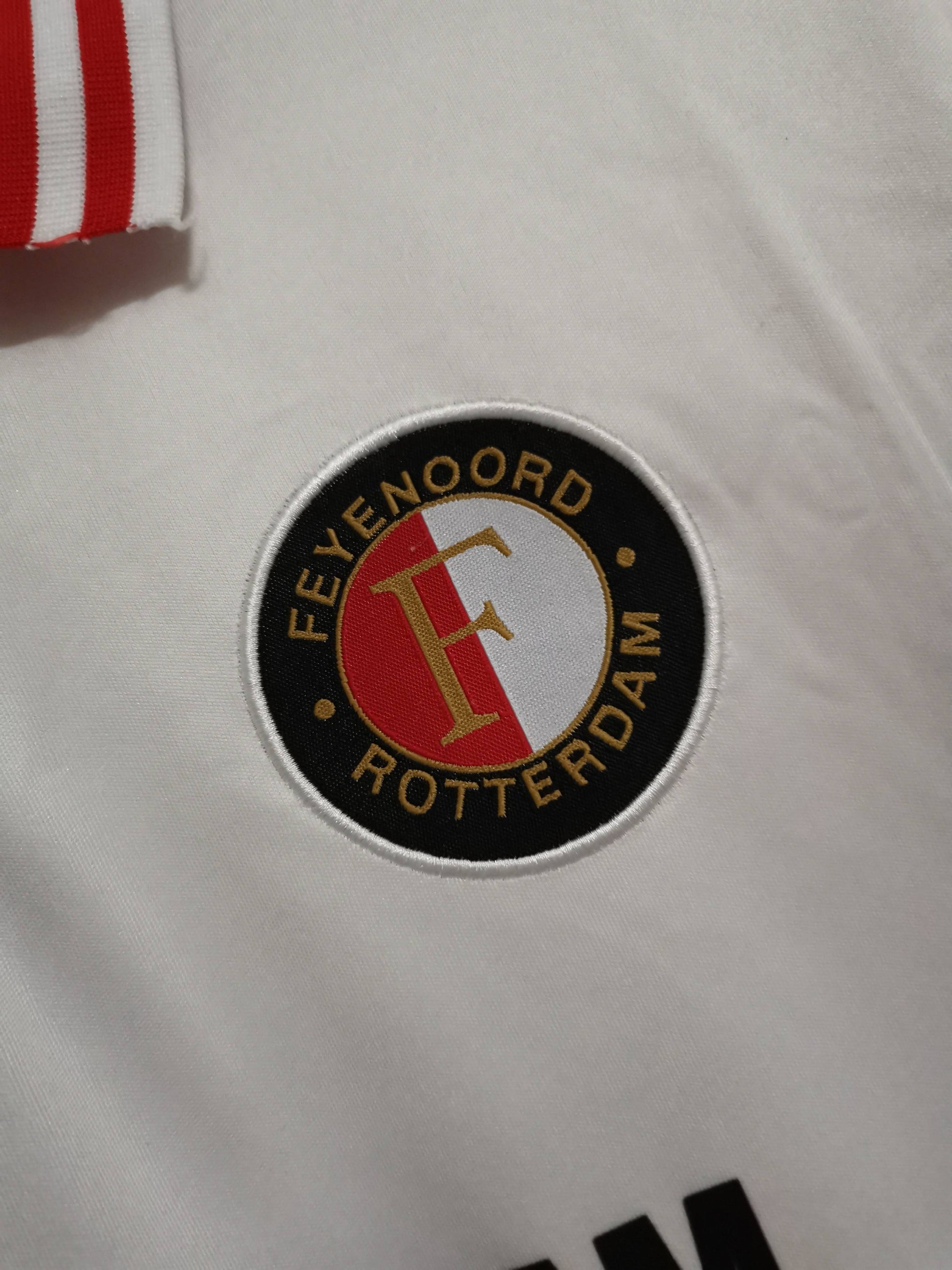 Feyenoord 94-97 Home Retro Shirt crest