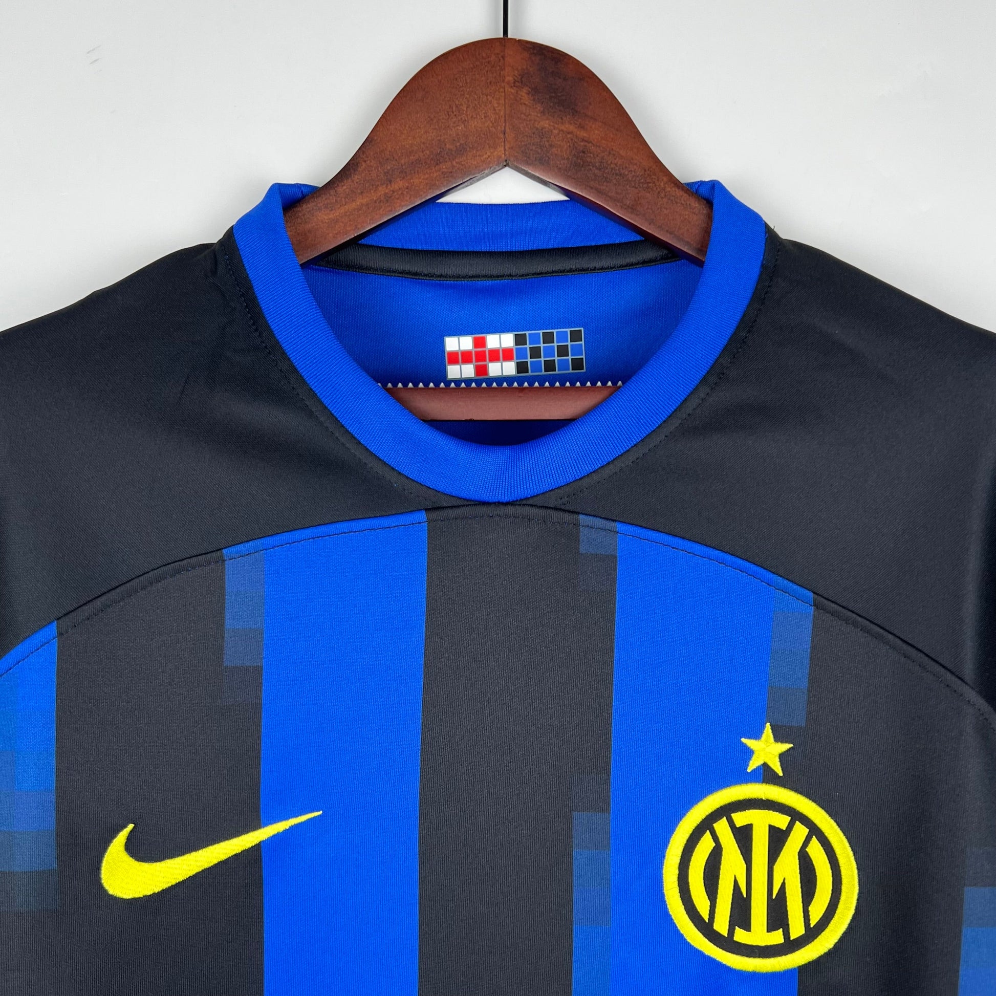 Inter Milan 23-24 Home Shirt collar