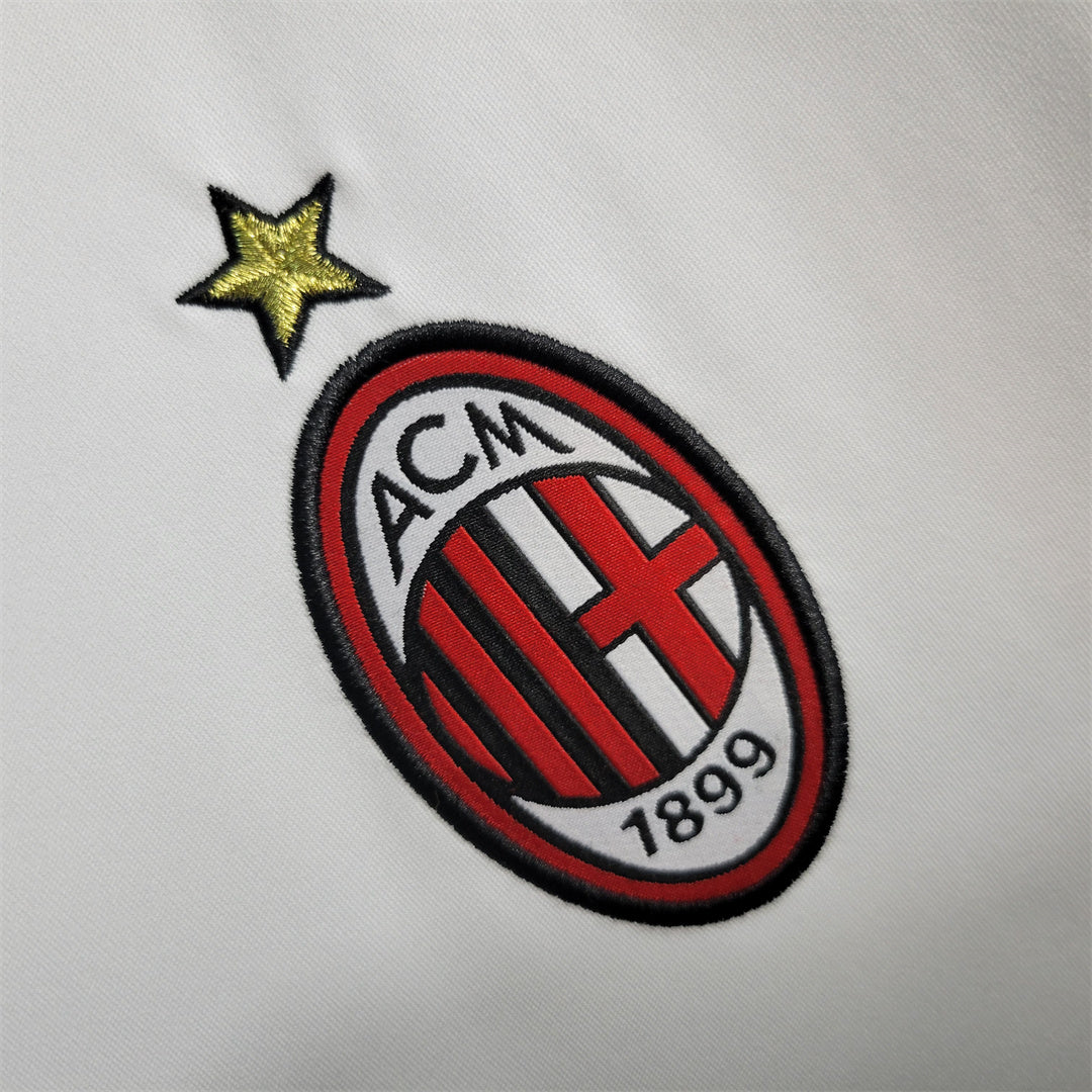 AC Milan 09-10 Away Retro Shirt crest