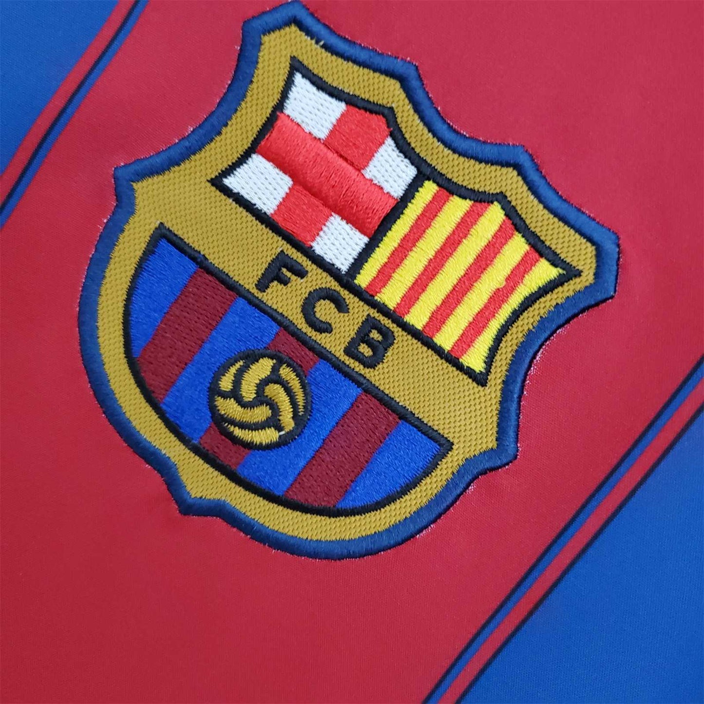 Barcelona 03-04 Home Retro Shirt badge