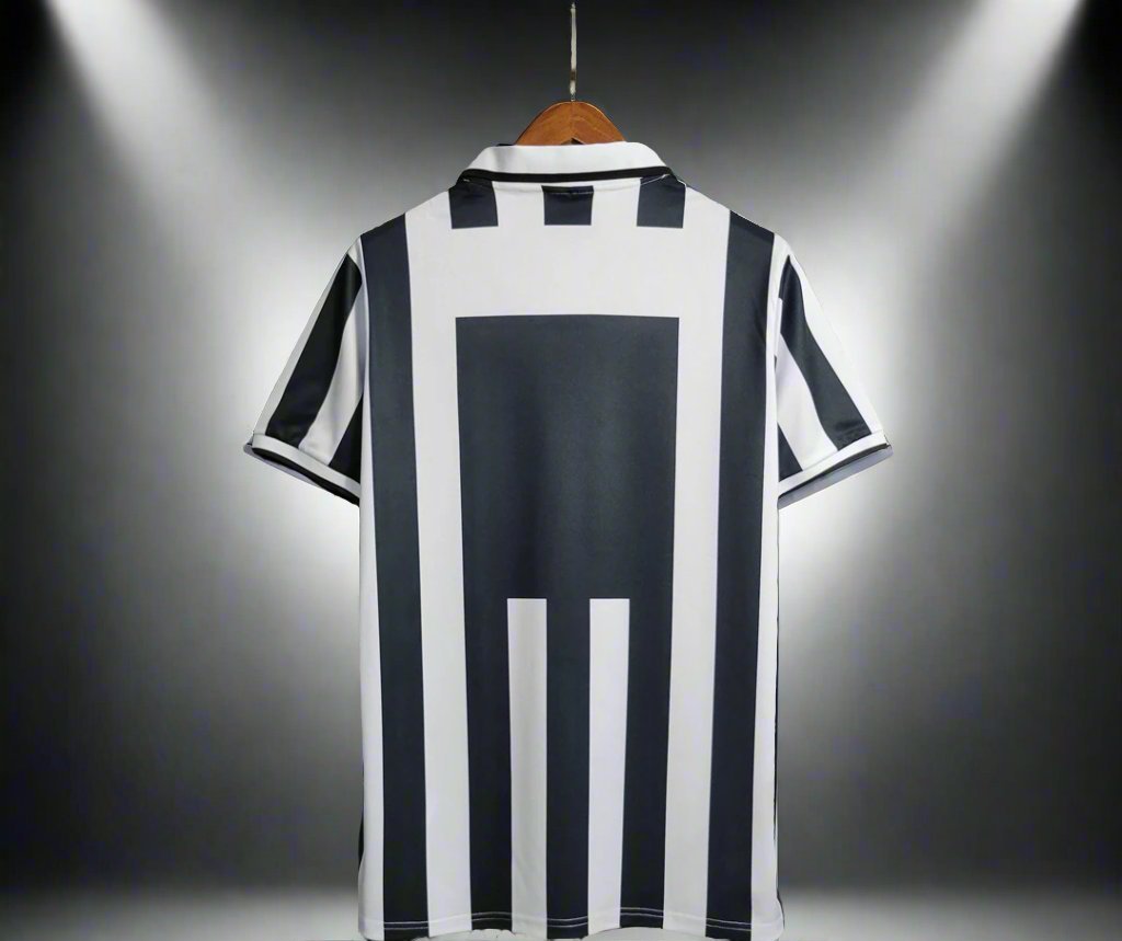 Juventus 95-97 Home Retro Shirt rear