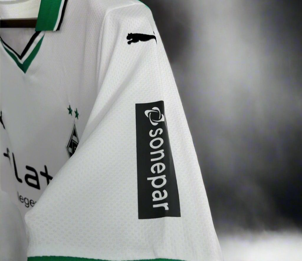 Borussia Monchengladbach 23-24 Home Shirt sleeve