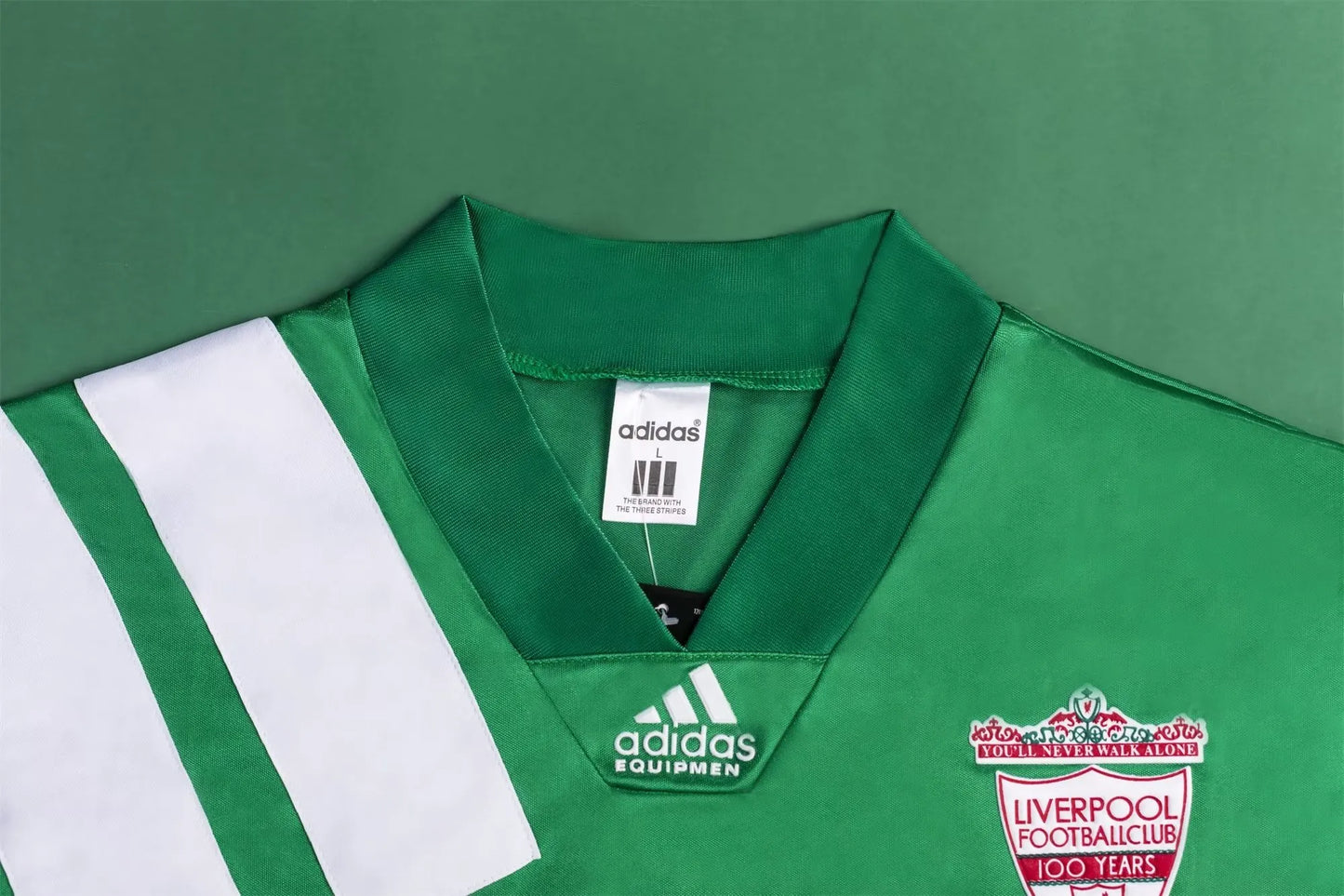 Liverpool 92-93 Away collar