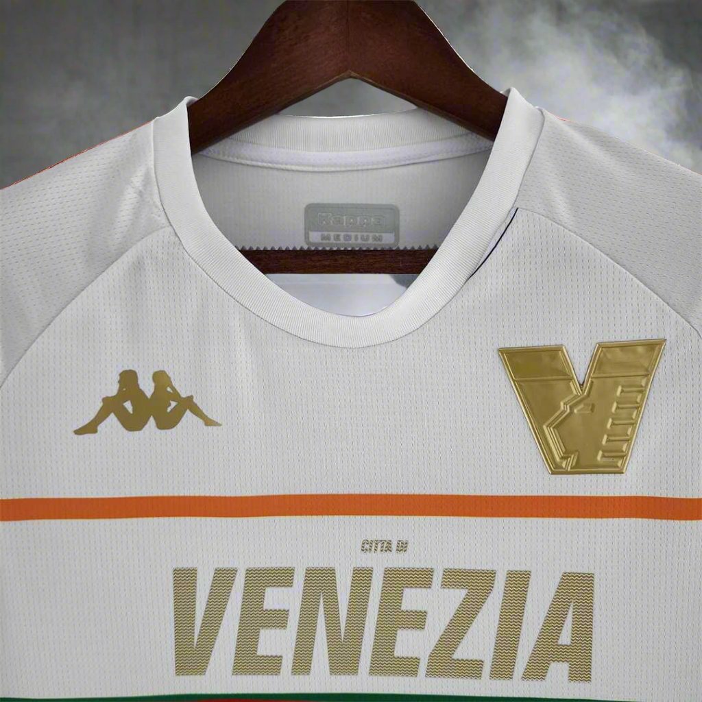 Venezia 22-23 Away Shirt collar