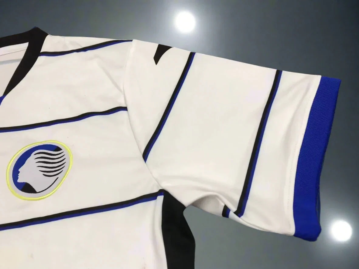 Atalanta 23-24 Away Shirt sleeve