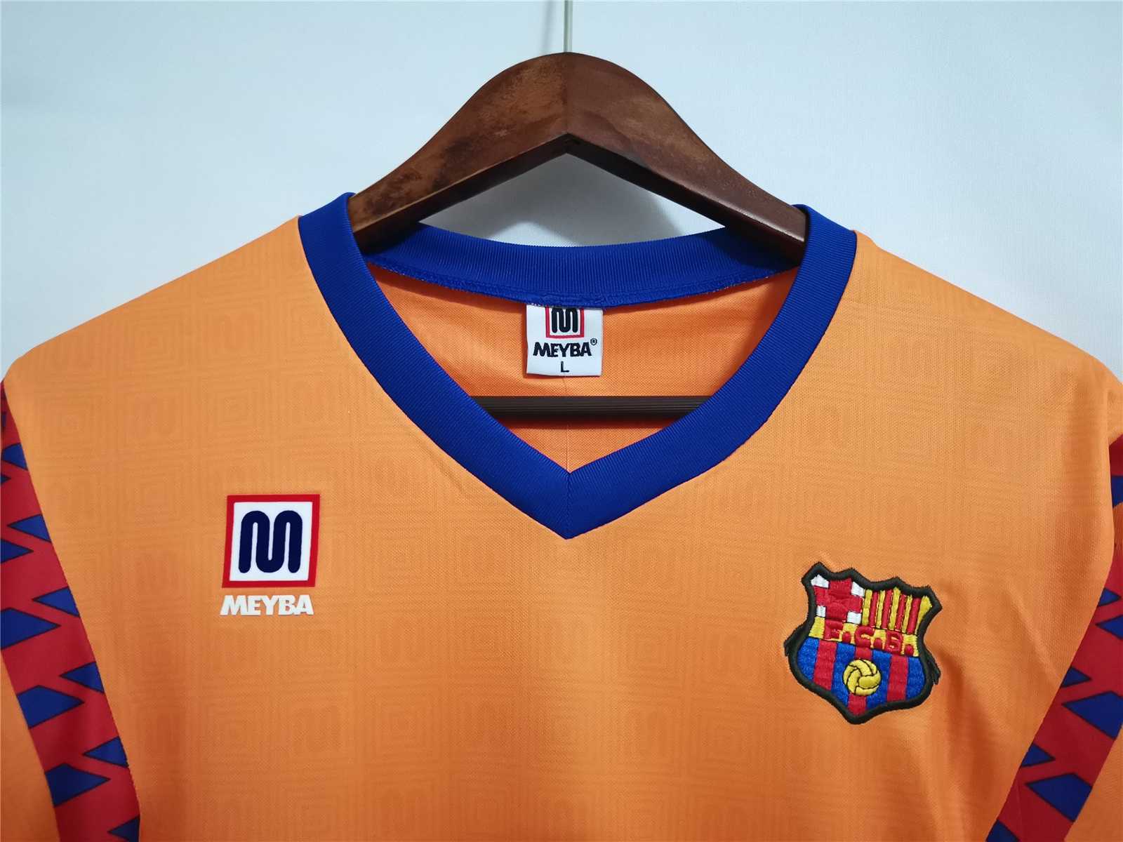 Barcelona 91-92 Away Retro Shirt collar