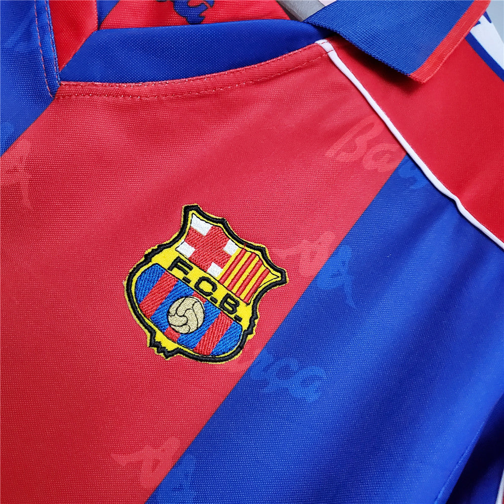 Barcelona 91-92 Away Retro Shirt badge