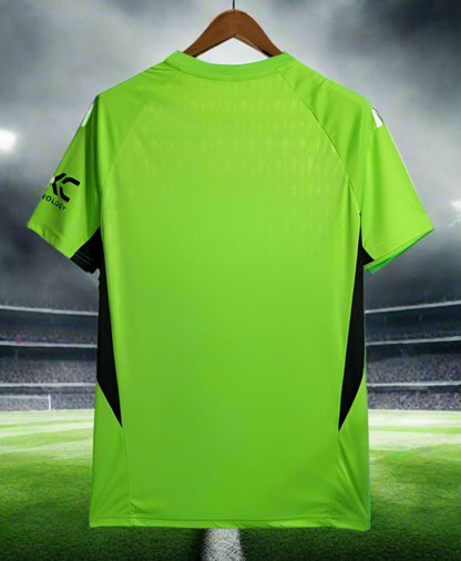 MNU 23-24 Goalkeeper Shirt Green rear