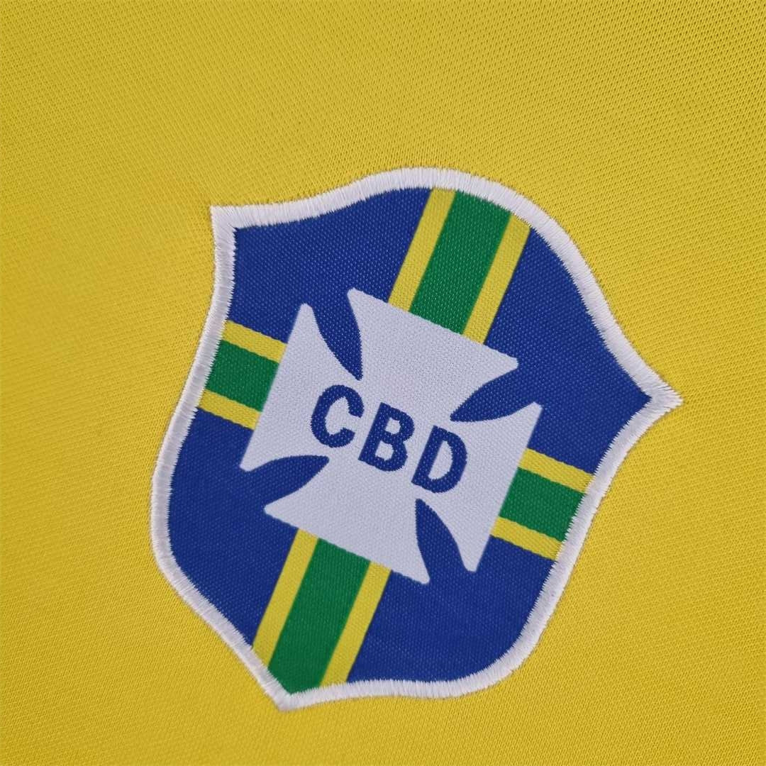 Brazil 70-78 Home Retro Shirt crest