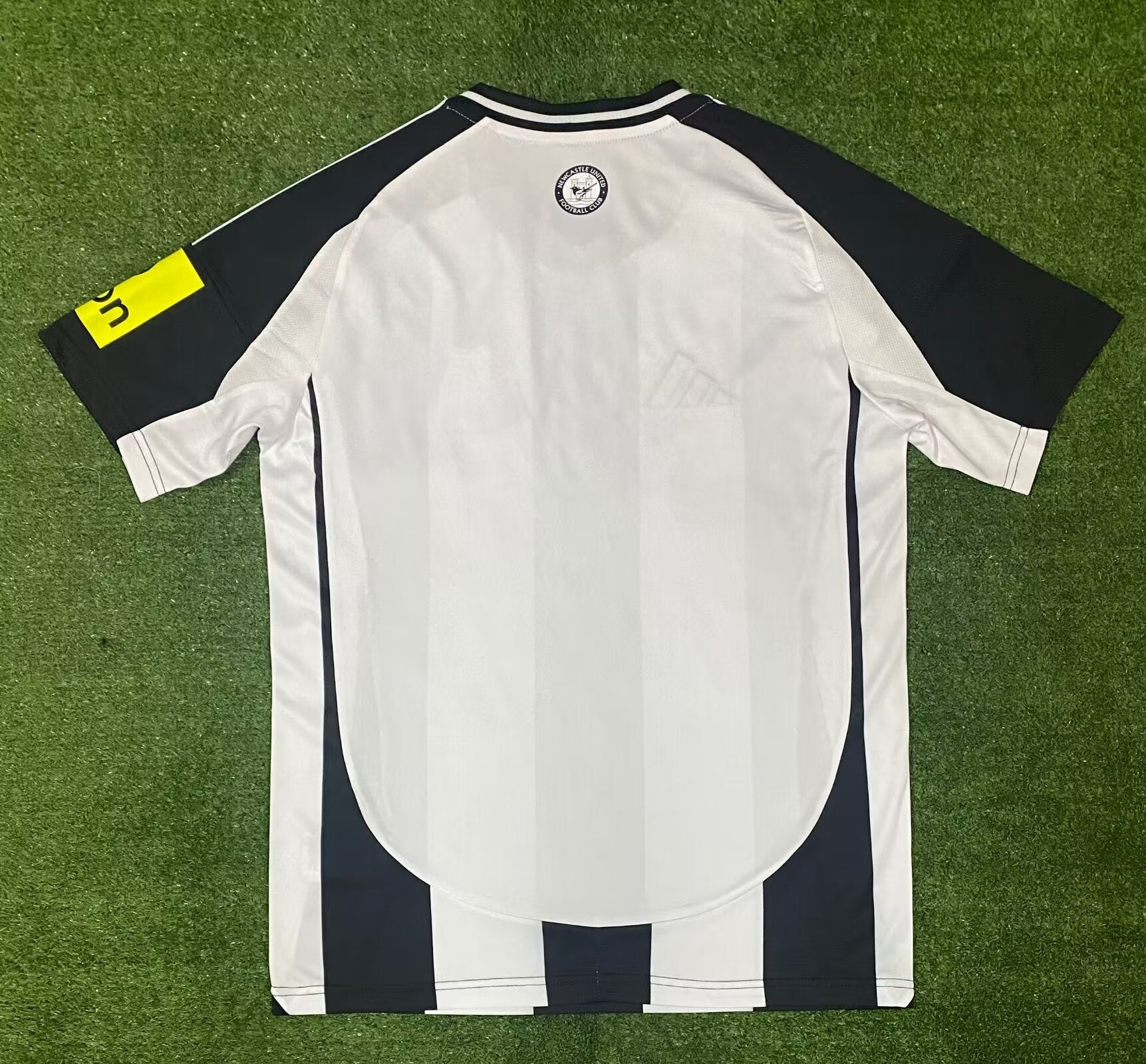 Newcastle United 24-25 Home Shirt rear