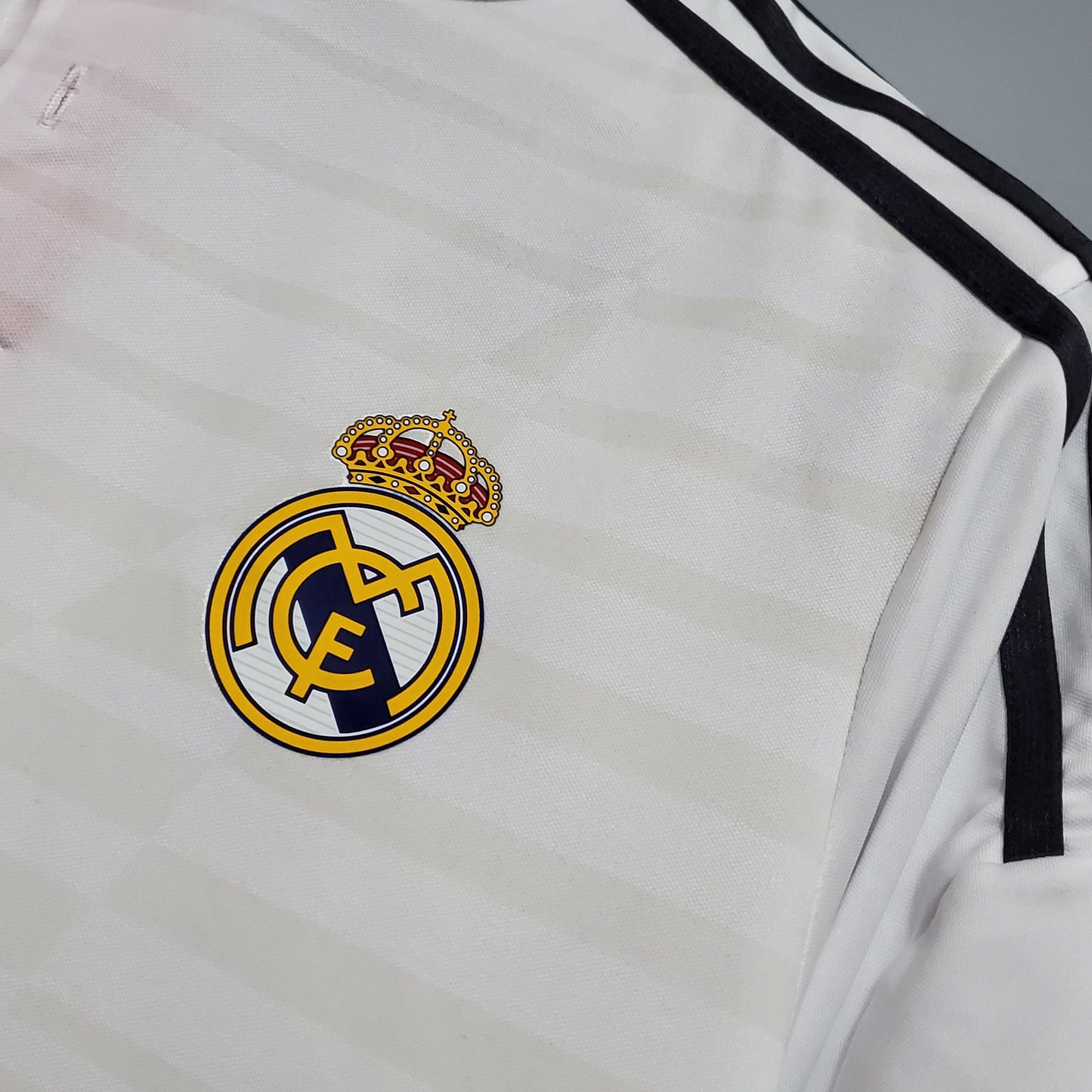 Real Madrid 14-15 Home Retro Shirt bade