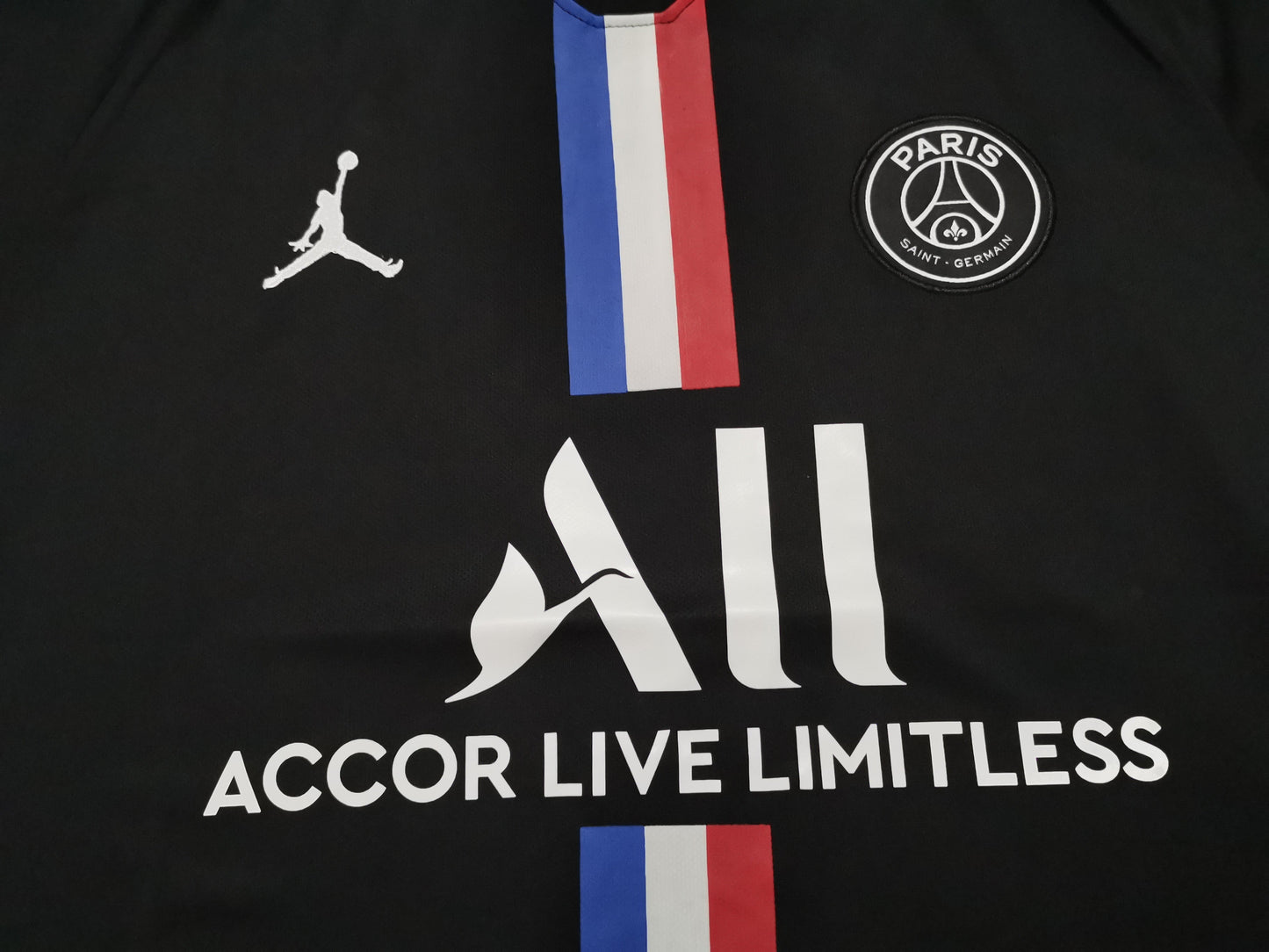 PSG 19-20 4th Retro Shirt sponsor