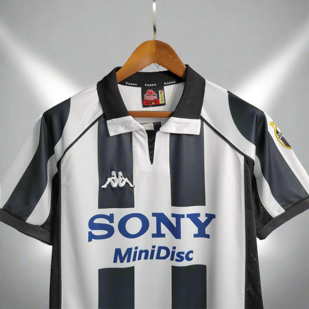 Juventus 97-98 Home Retro Shirt sponsor