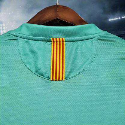 Barcelona 10-11 Away Retro Shirt collar